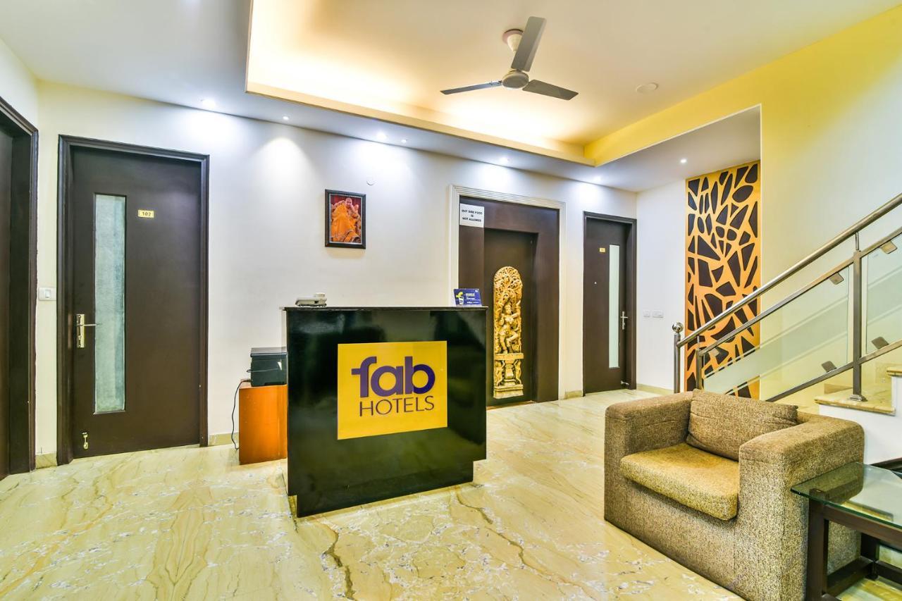 Fabhotel Rallkmas Cyber City Гургаон Екстериор снимка