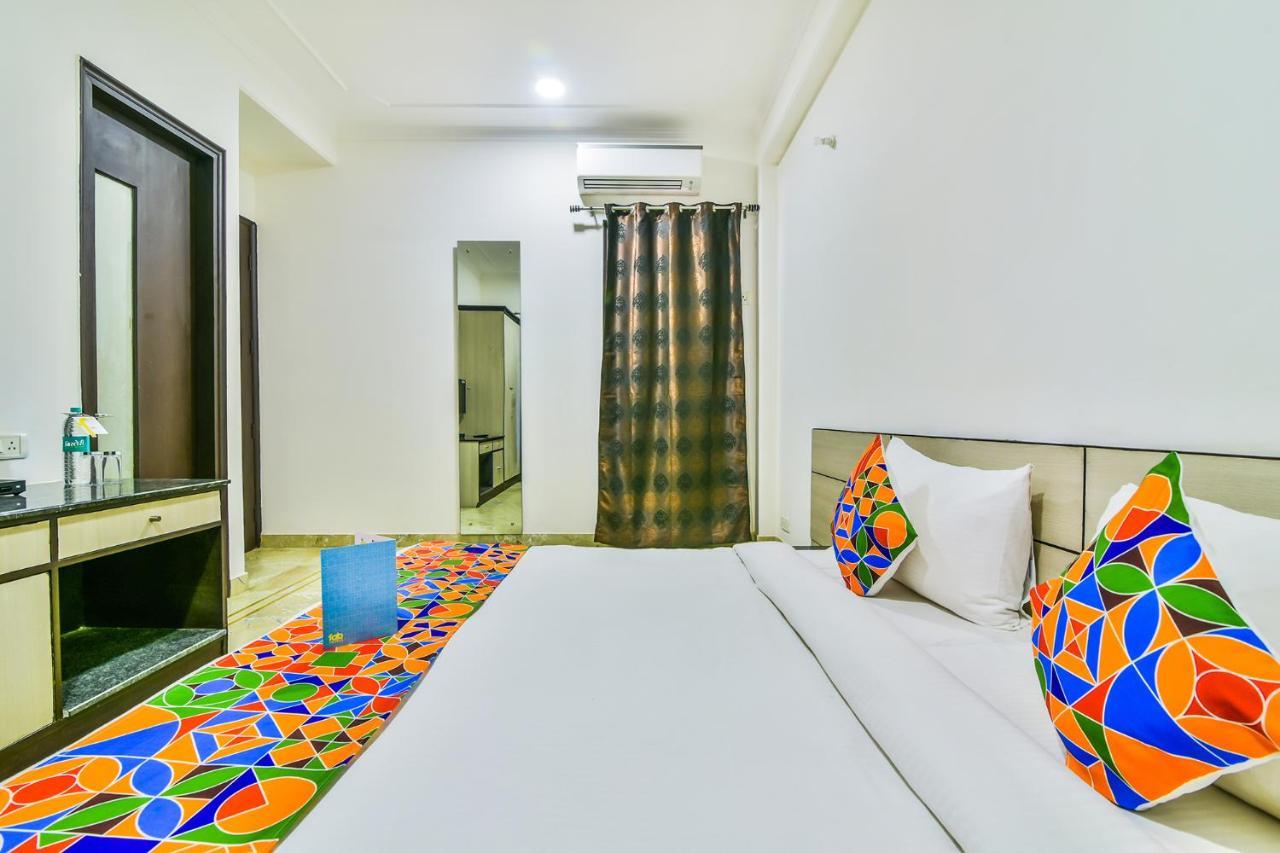 Fabhotel Rallkmas Cyber City Гургаон Екстериор снимка