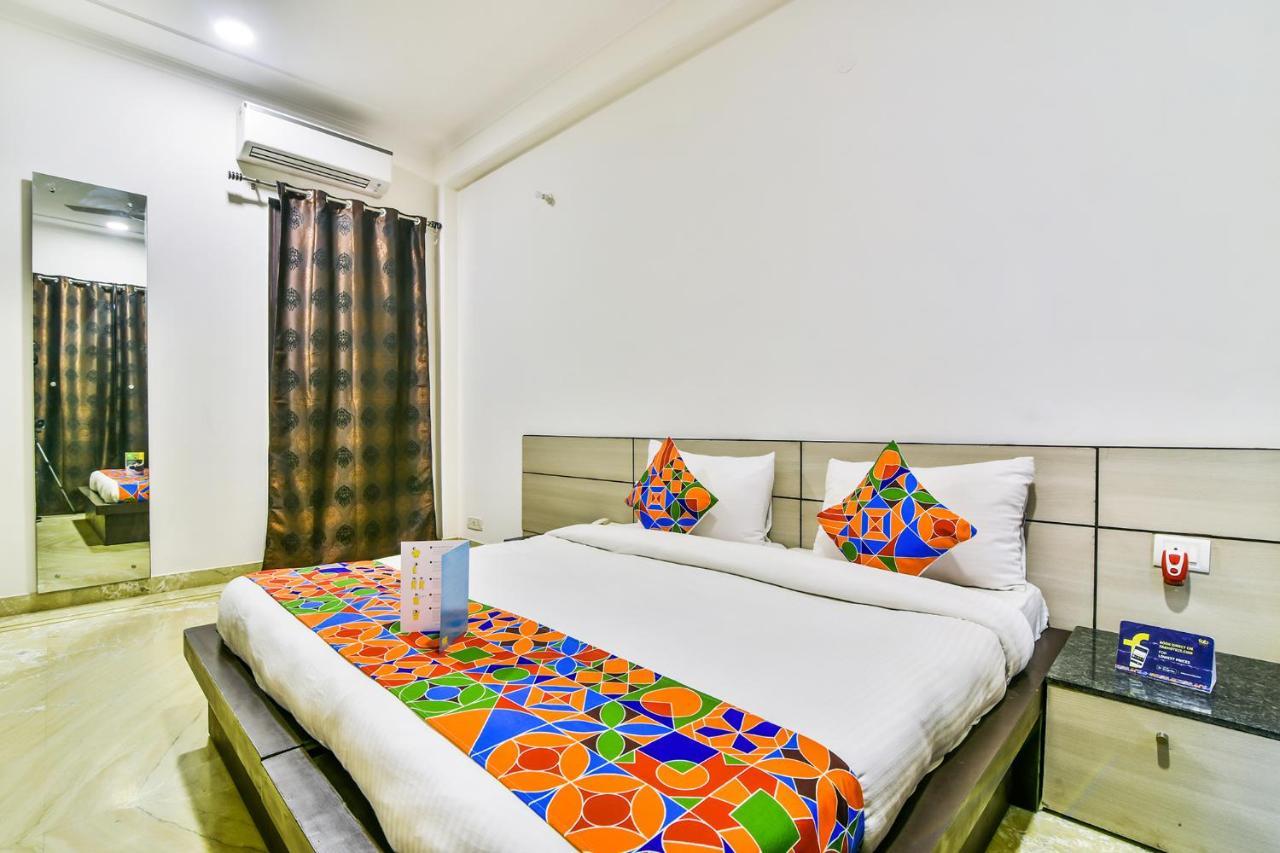 Fabhotel Rallkmas Cyber City Гургаон Екстериор снимка